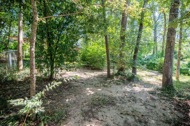 6619 Rollins Dr, Tyler, TX 75703