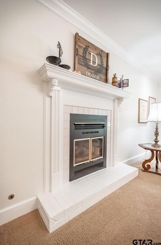 6619 Rollins Dr, Tyler, TX 75703