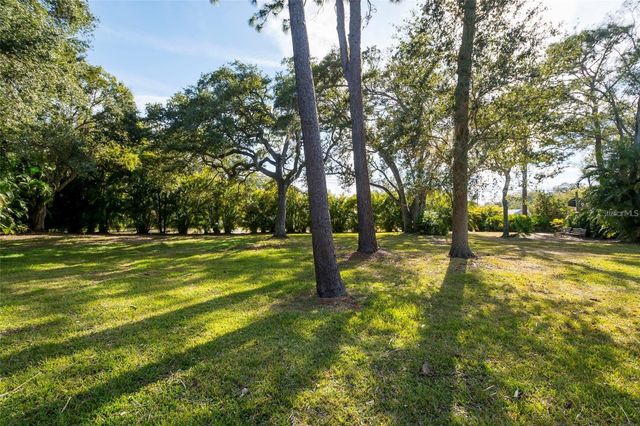 1647 HOBBIT ROAD, Dunedin, FL 34698