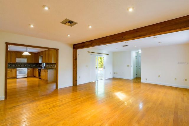 1647 HOBBIT ROAD, Dunedin, FL 34698