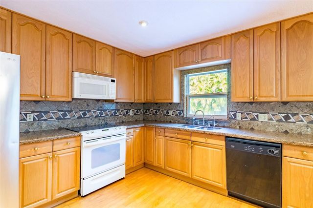 1647 HOBBIT ROAD, Dunedin, FL 34698