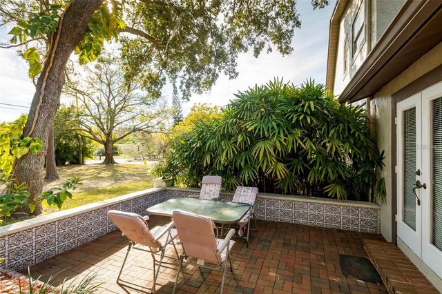 1647 HOBBIT ROAD, Dunedin, FL 34698