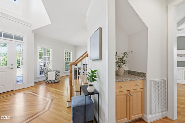 215 Lansbrooke Lane, Apex, NC 27502