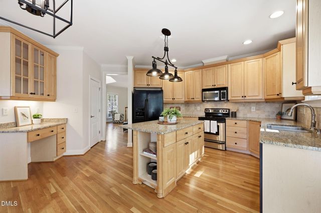 215 Lansbrooke Lane, Apex, NC 27502