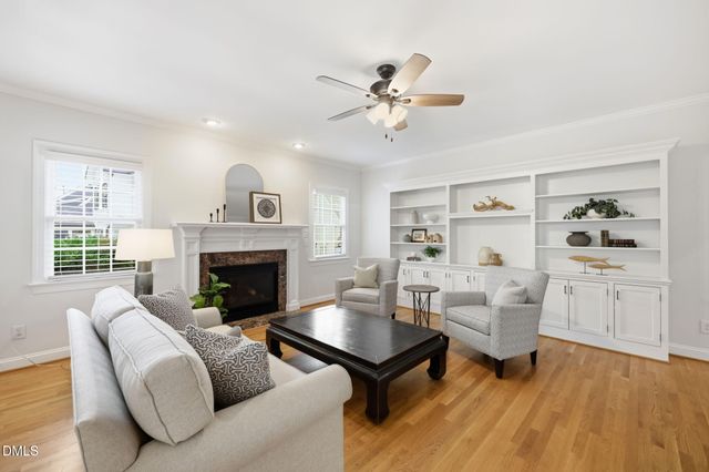 215 Lansbrooke Lane, Apex, NC 27502