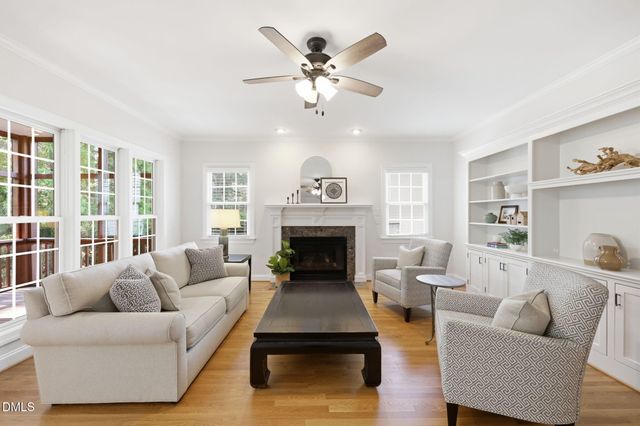 215 Lansbrooke Lane, Apex, NC 27502