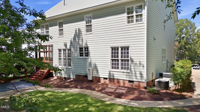 215 Lansbrooke Lane, Apex, NC 27502