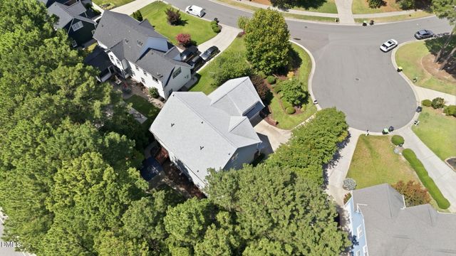 215 Lansbrooke Lane, Apex, NC 27502