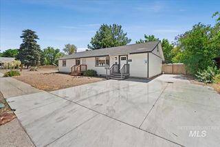 575 E 2nd South, Mountain Home, ID 83647