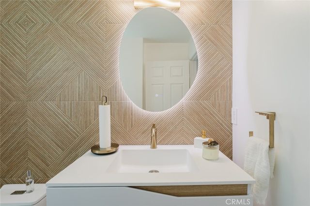 10619 Mather Avenue, Sunland, CA 91040