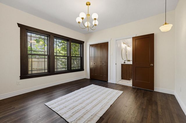 1112 S Travis Street, Sherman, TX 75090