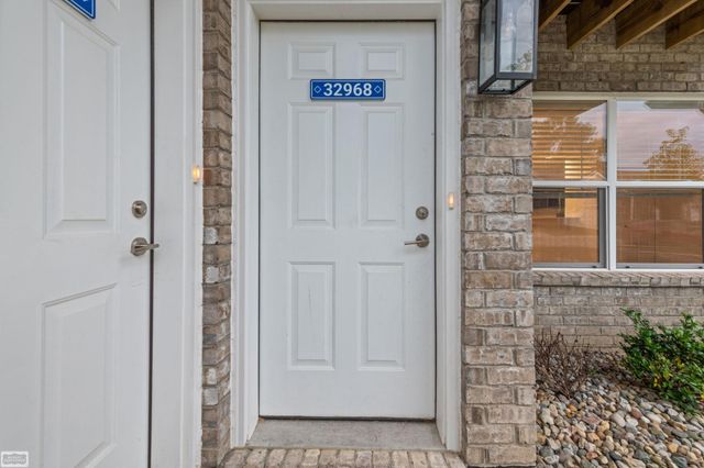 32968 Antrim Drive, Chesterfield Twp, MI 48047