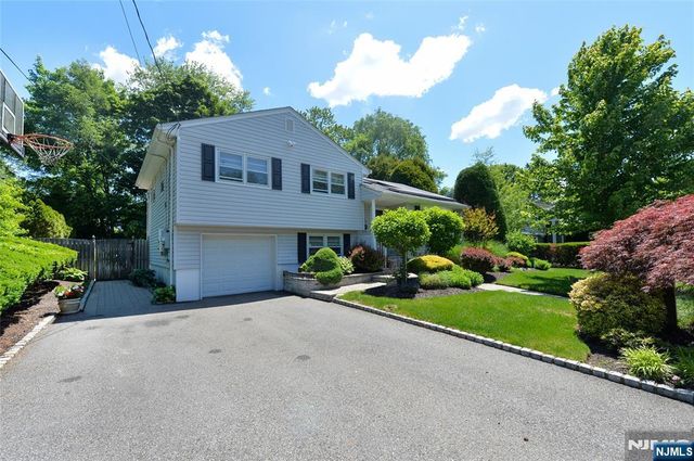 14-29 Lucena Drive, Fair Lawn, NJ 07410