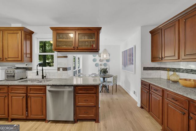 1980 Westwood Circle SE, Smyrna, GA 30080