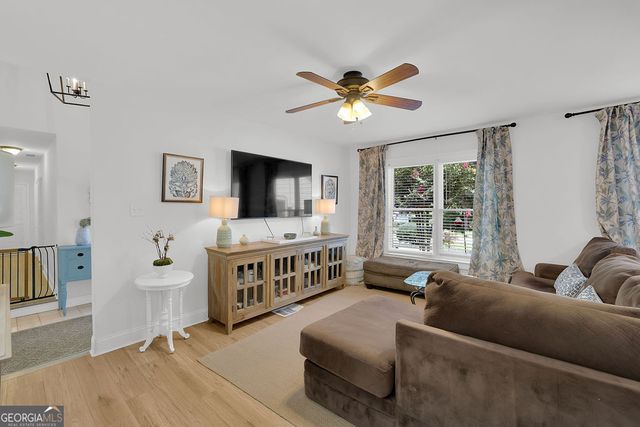 1980 Westwood Circle SE, Smyrna, GA 30080