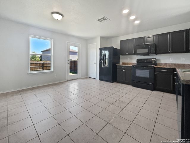 1520 Doncaster Drive, Seguin, TX 78155