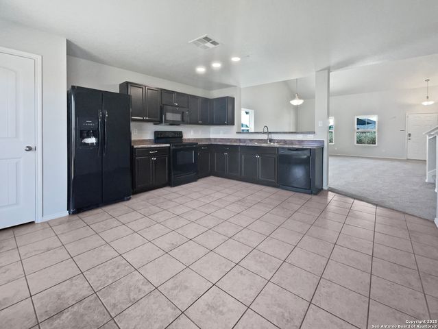1520 Doncaster Drive, Seguin, TX 78155