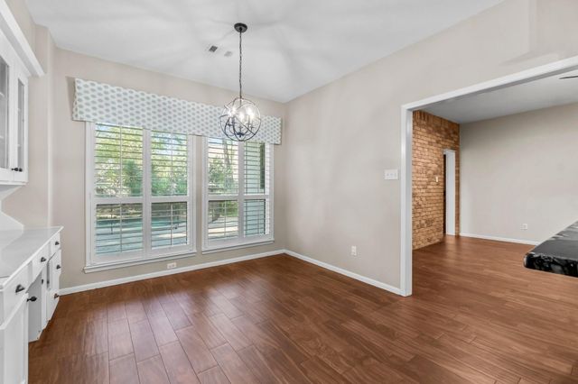 7 Elwood Hills Court, The Woodlands, TX 77381