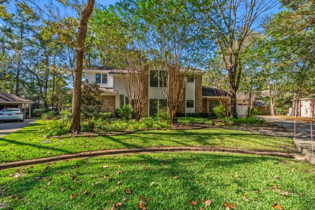 7 Elwood Hills Court, The Woodlands, TX 77381