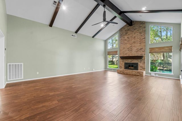 7 Elwood Hills Court, The Woodlands, TX 77381