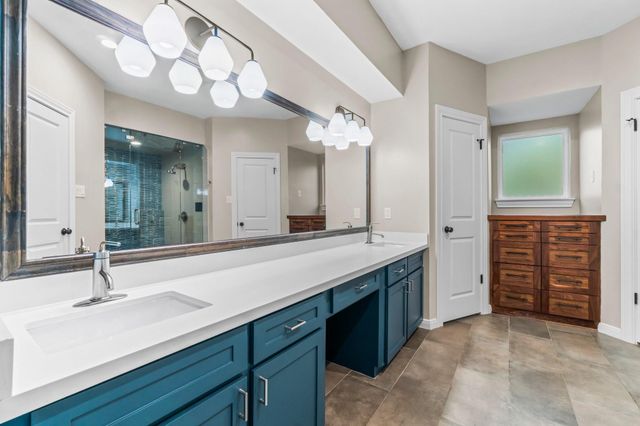 7 Elwood Hills Court, The Woodlands, TX 77381