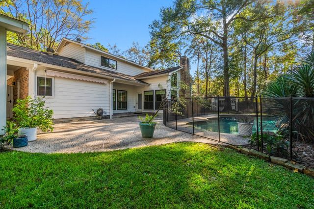 7 Elwood Hills Court, The Woodlands, TX 77381