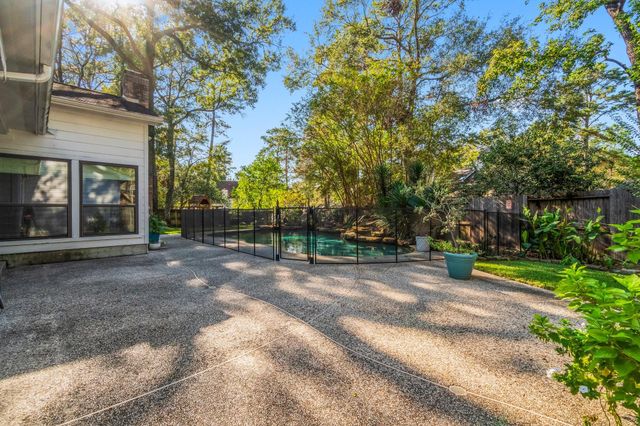 7 Elwood Hills Court, The Woodlands, TX 77381