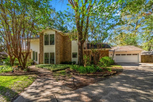 7 Elwood Hills Court, The Woodlands, TX 77381