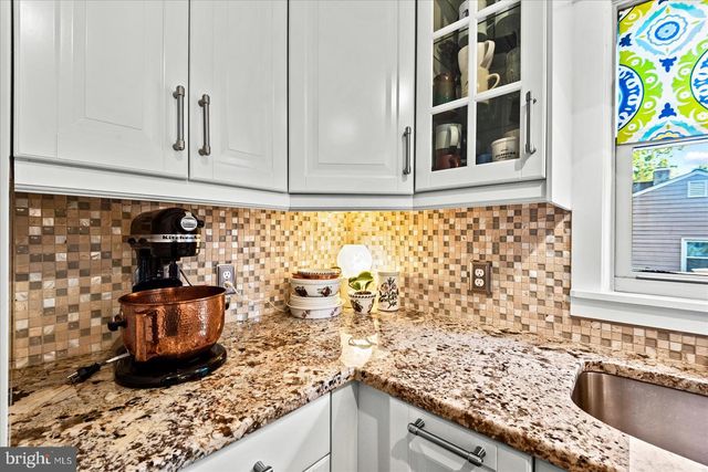2 GREENHAVEN CT, Stafford, VA 22554