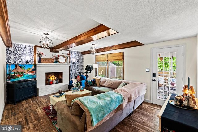 2 GREENHAVEN CT, Stafford, VA 22554