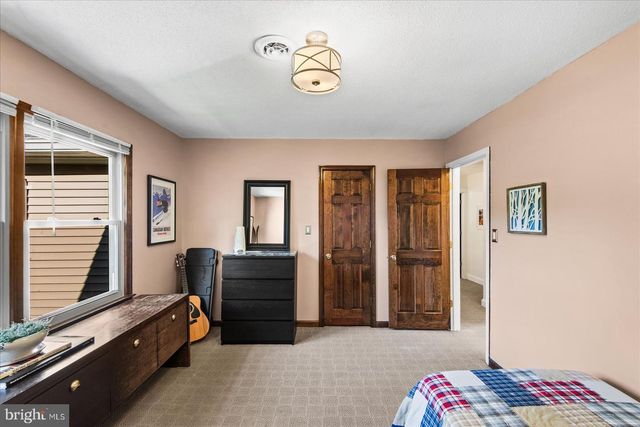 2 GREENHAVEN CT, Stafford, VA 22554