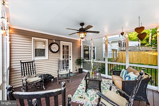 2 GREENHAVEN CT, Stafford, VA 22554