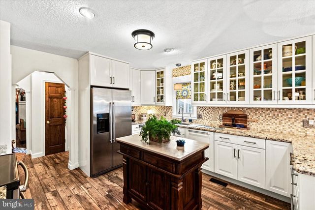 2 GREENHAVEN CT, Stafford, VA 22554