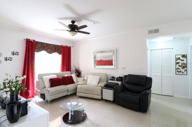 5610 PINNACLE HEIGHTS CIRCLE 107, Tampa, FL 33624