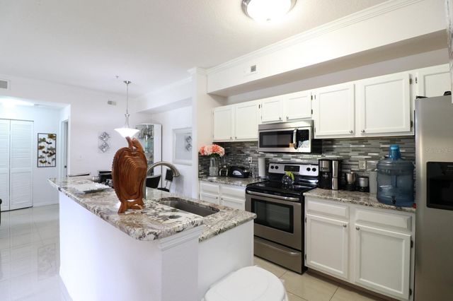 5610 PINNACLE HEIGHTS CIRCLE 107, Tampa, FL 33624