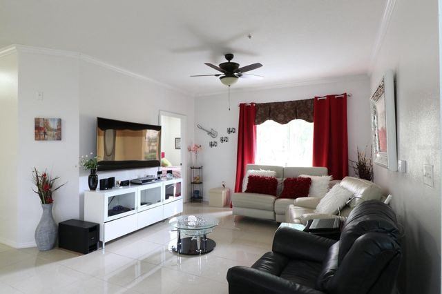 5610 PINNACLE HEIGHTS CIRCLE 107, Tampa, FL 33624