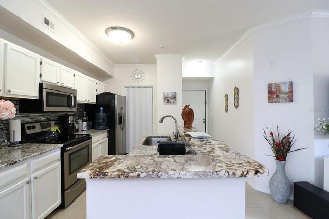 5610 PINNACLE HEIGHTS CIRCLE 107, Tampa, FL 33624