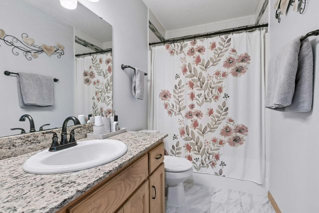 14418 Iodine Street NW, Anoka, MN 55303