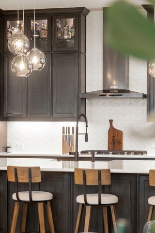 461 Crosswater LN, Dripping Springs, TX 78620