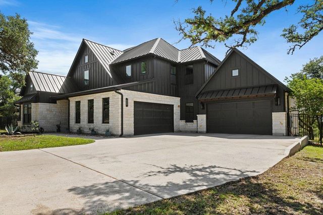 461 Crosswater LN, Dripping Springs, TX 78620