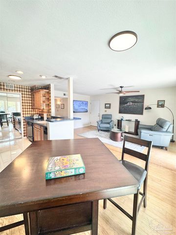 200 Pensacola Beach Rd J2, Gulf Breeze, FL 32561