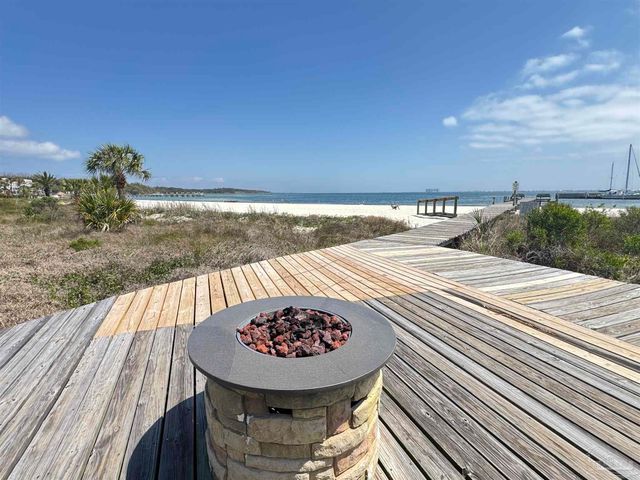 200 Pensacola Beach Rd J2, Gulf Breeze, FL 32561