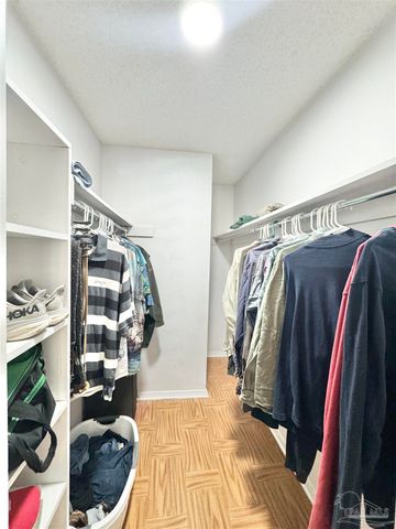 200 Pensacola Beach Rd J2, Gulf Breeze, FL 32561