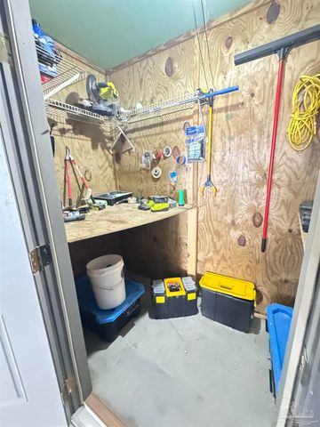 200 Pensacola Beach Rd J2, Gulf Breeze, FL 32561