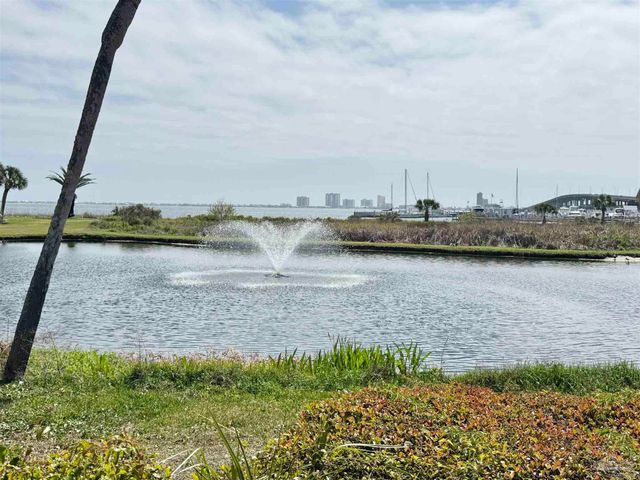 200 Pensacola Beach Rd J2, Gulf Breeze, FL 32561