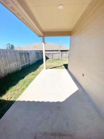 7019 Bonaire Vista Lane, Conroe, TX 77304