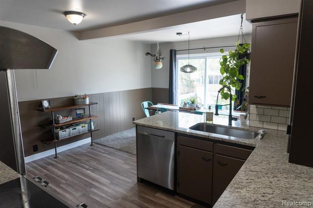 1247 Catalina Drive, Flint, MI 48507