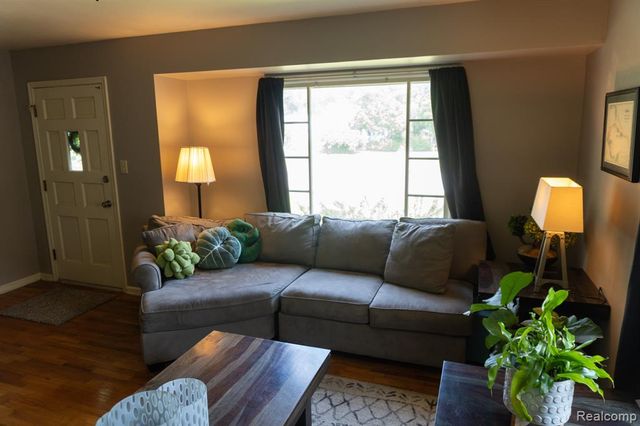 1247 Catalina Drive, Flint, MI 48507