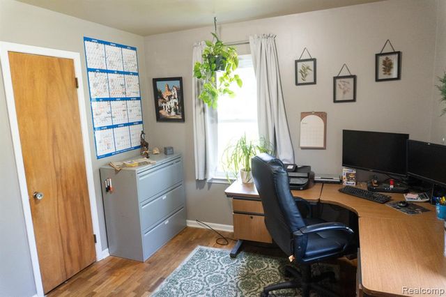 1247 Catalina Drive, Flint, MI 48507