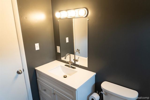 1247 Catalina Drive, Flint, MI 48507